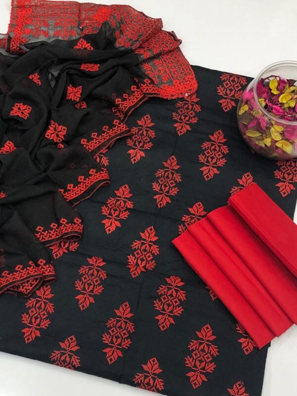 GTM Lawn Embroidered 3-Pc Dress – Booti Jaal Shirt & Chiffon Dupatta - Image 4