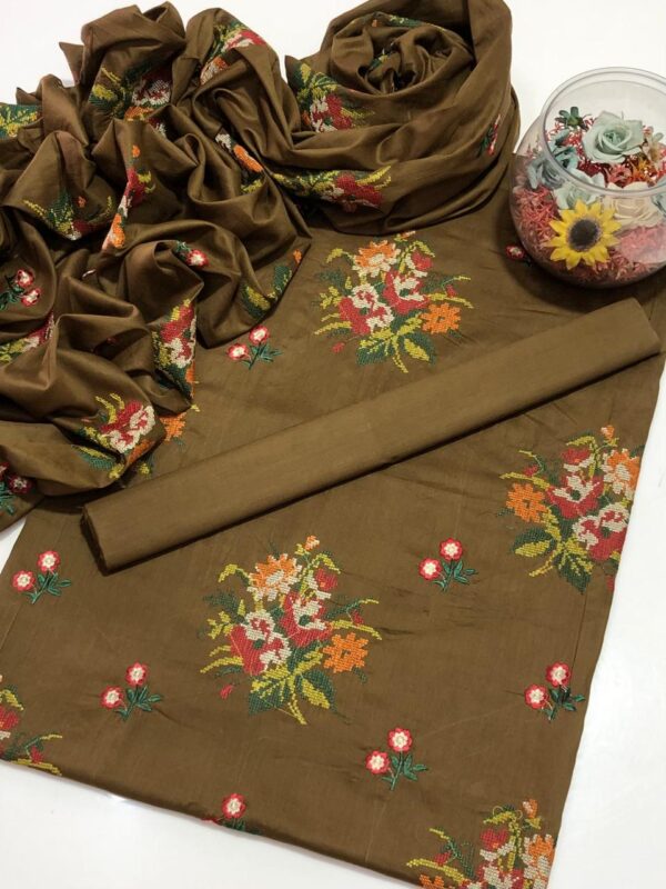 Bin Saeed Lawn Collection 2025 – Embroidered 3-Piece Suit with Chiffon Dupatta - Image 4
